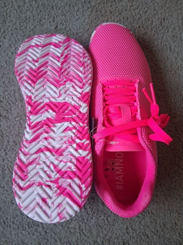 NOBULL Neon Pink SuperFabric Trainer Athletic Shoes Brand New with Tags