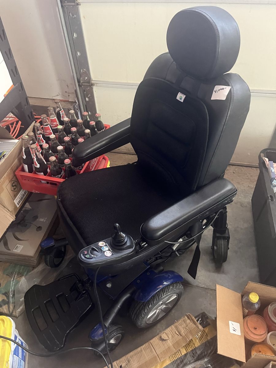 Jazzy select 6 electric scooter wheelchair ride on needs battery