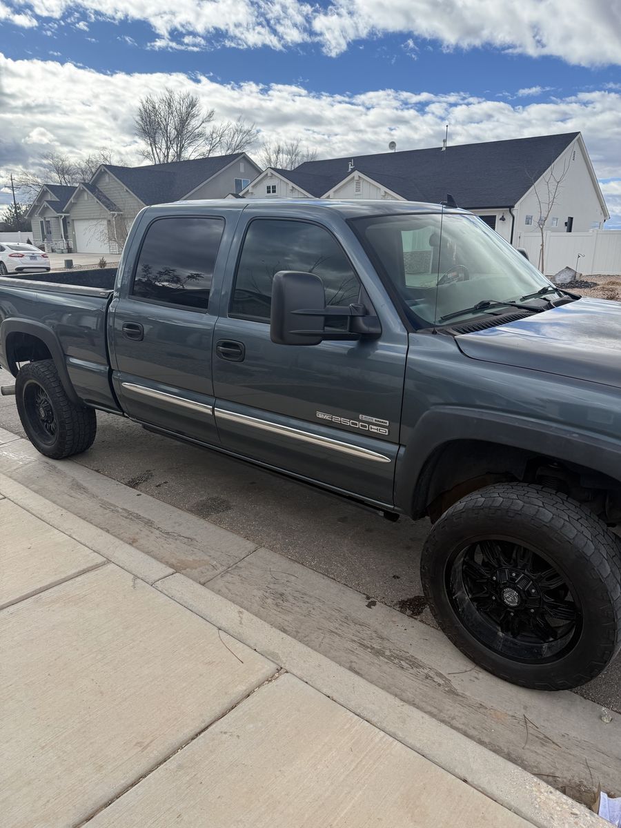 2006 GMC 2500 