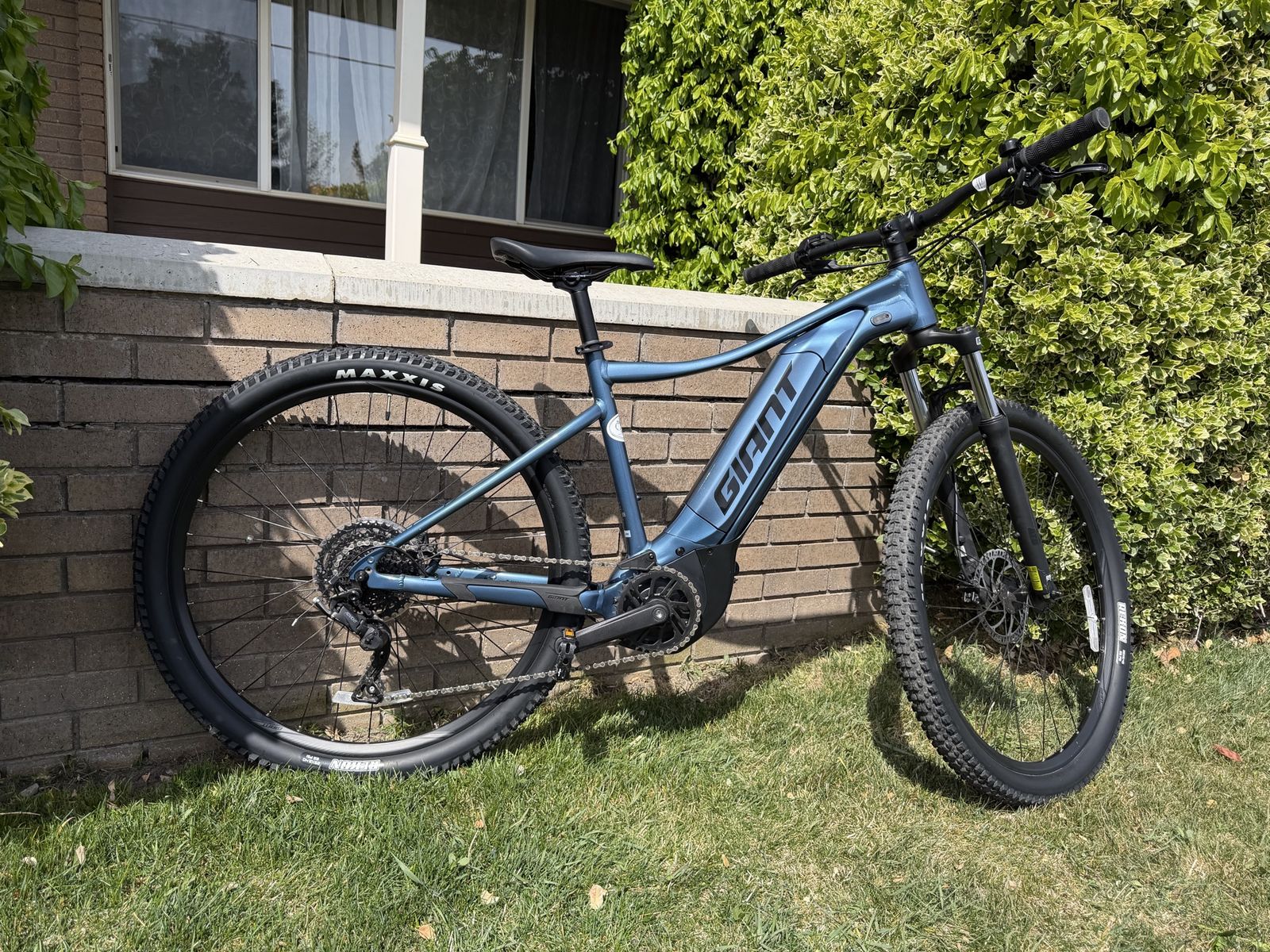 2024 Giant Talon E+ Electric Mountain Bike – Great