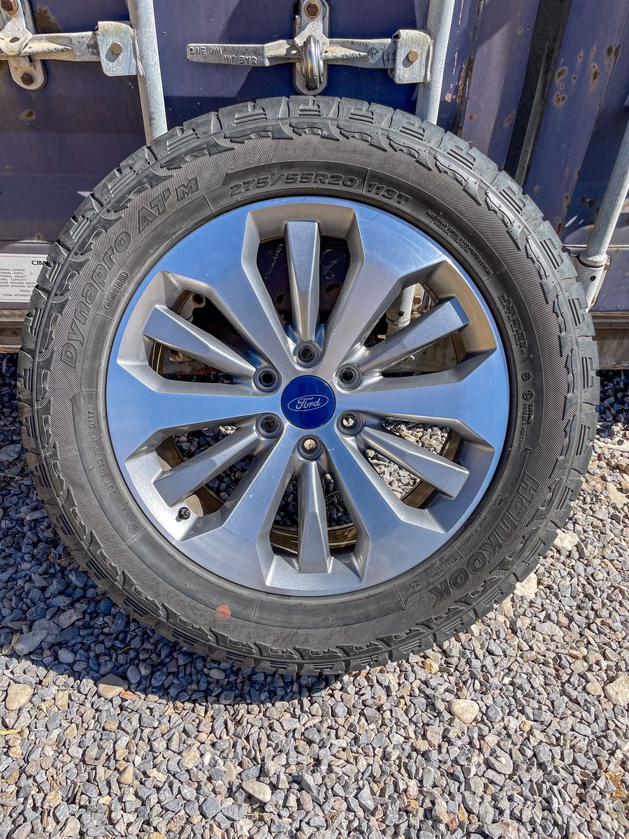 Ford F-150 20" Wheels and Tires 275/55 R20 113T
