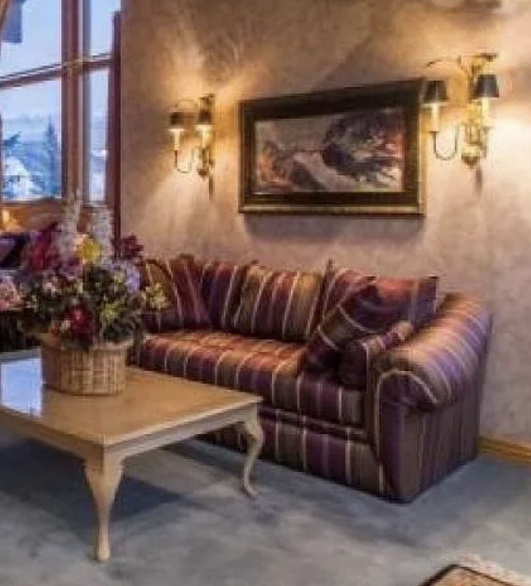 Bernhardt High End Couch with pillows