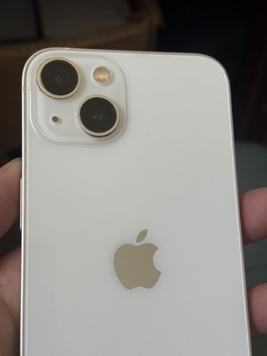 iPhone 13 128GB (Unlocked) - White, Dual Camera, A15 Bionic Chip
