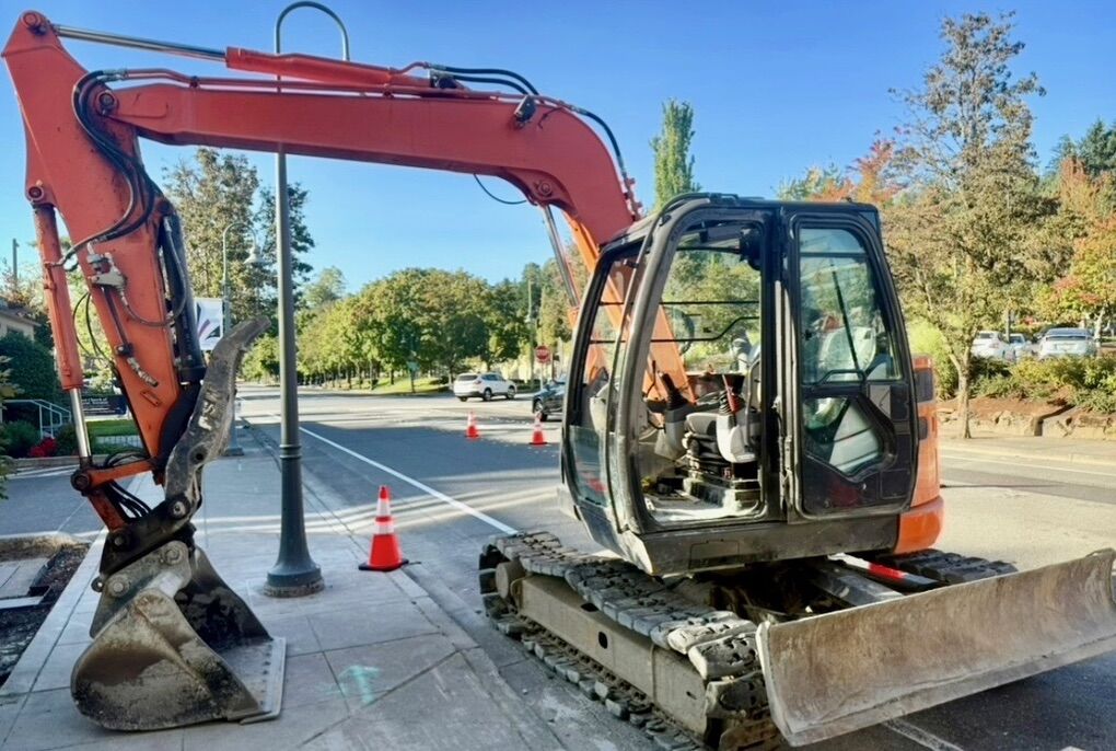 Hitachi ZX 75US-6 Excavator Hyd Thumb Q/C Aux  VGC
