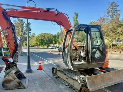 Hitachi ZX 75US-6 Excavator Hyd Thumb Q/C Aux VGC