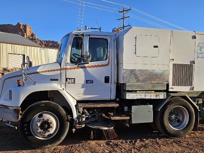 2004 Freightliner Sweeper Truck
