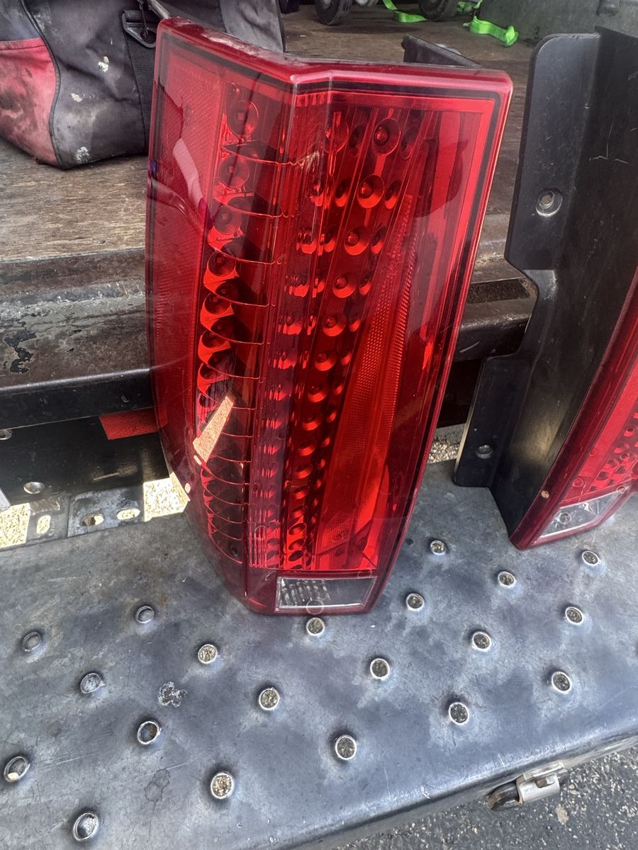 LED TAIL LIGHTS 2007-2014 CADILLAC ESCALADE
