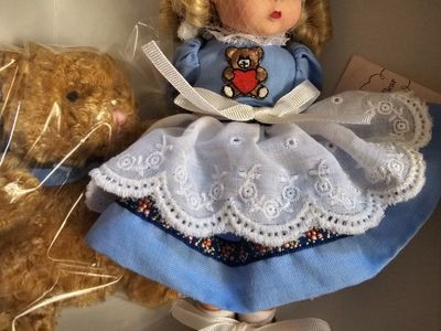 Madame Alexander Goldilocks and Baby Bear