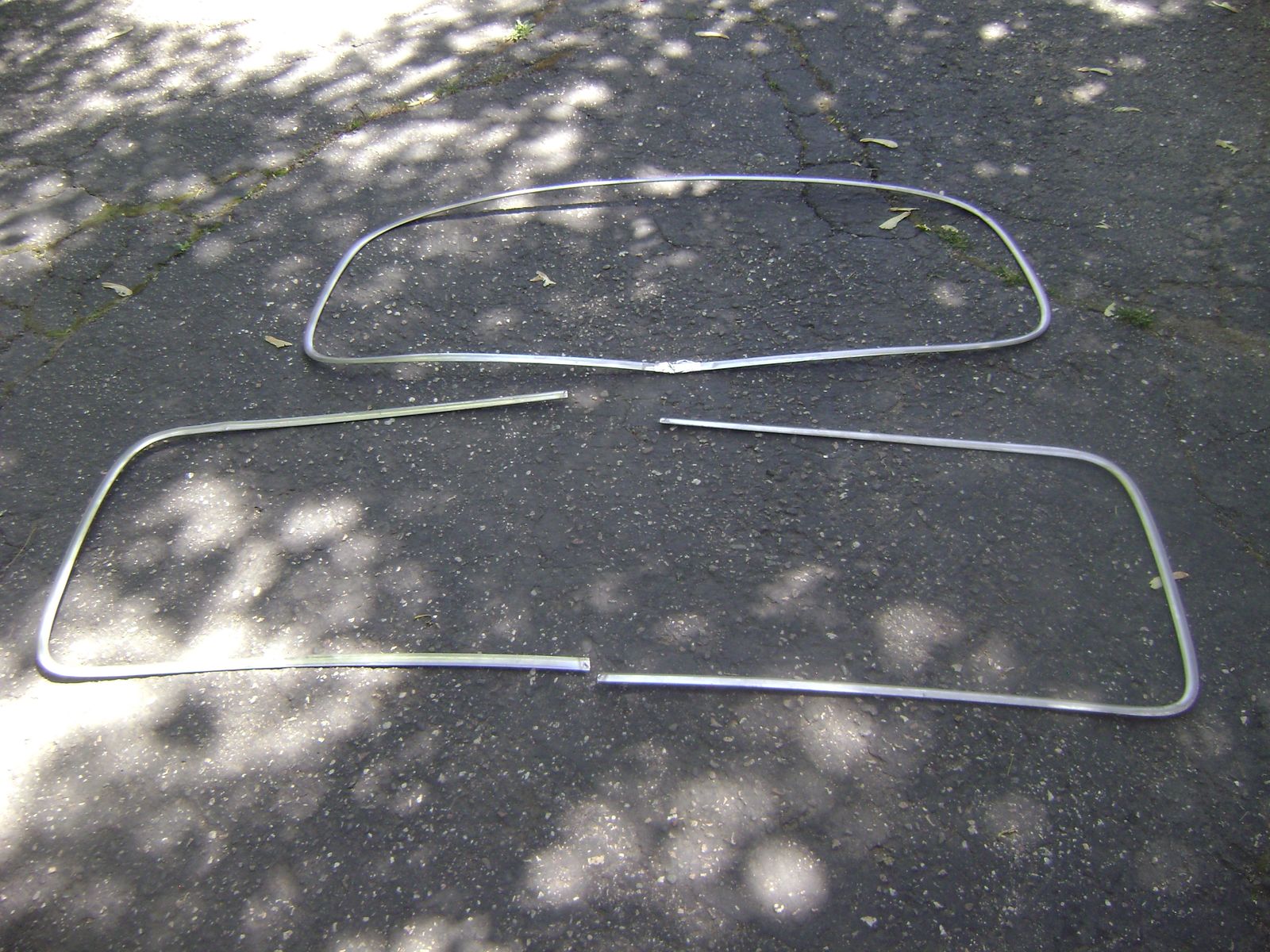 1949 - 1950 ford windshield chrome