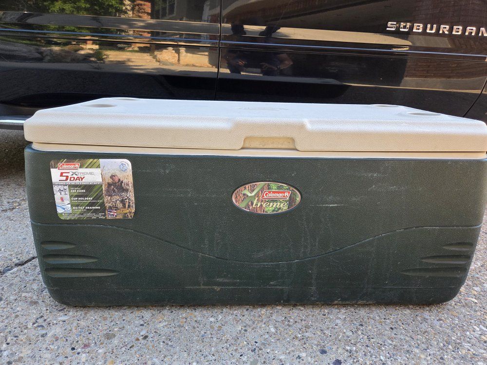 Coleman Xtreme 5-Day Cooler Green Tan