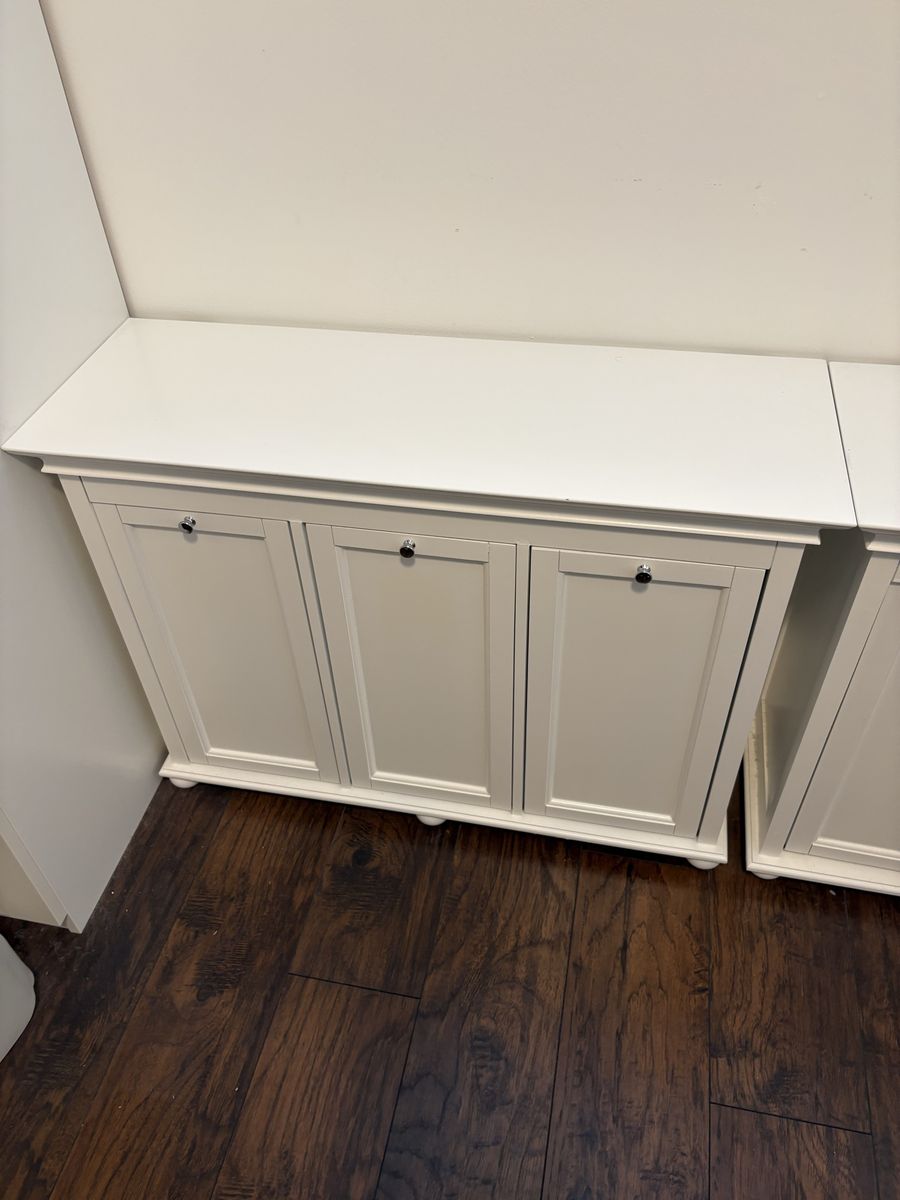 Nice white laundry bin