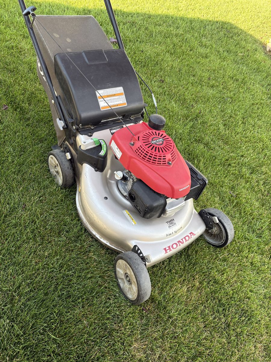 Honda HRR216 Lawn Mower