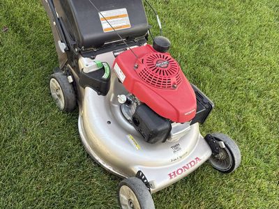Honda HRR216 Lawn Mower