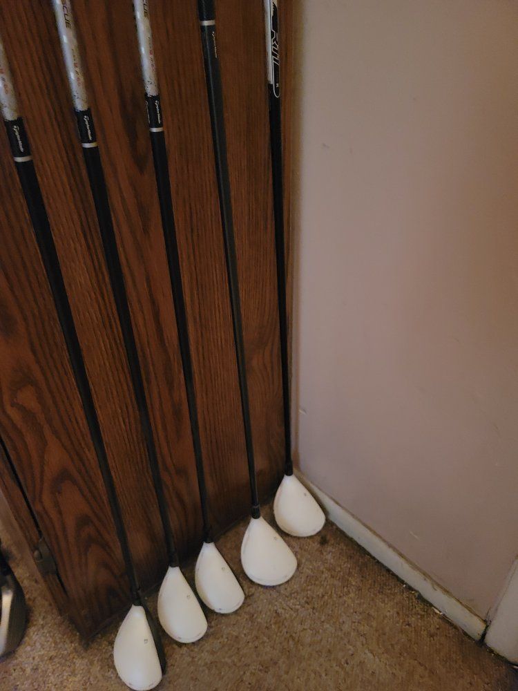 Taylormade R11 Woods and Hybrids SENIOR