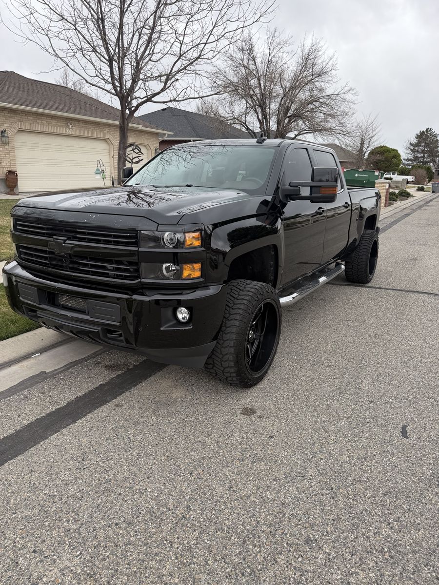 2015 Chevrolet Silverado 2500 High Country