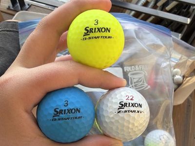 Lot of 12 High quality Srixon golf balls