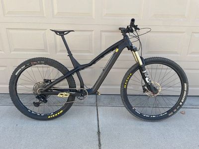 2025 Dartmoor Hornet Pro Mullet (Medium) - MINT