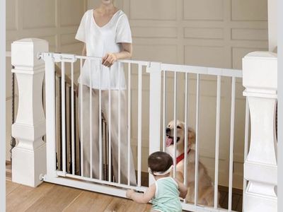 COMOMY Extra Wide Baby/pet Gate 29.5 to 51.6