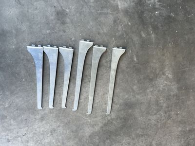 Metal shelving brackets