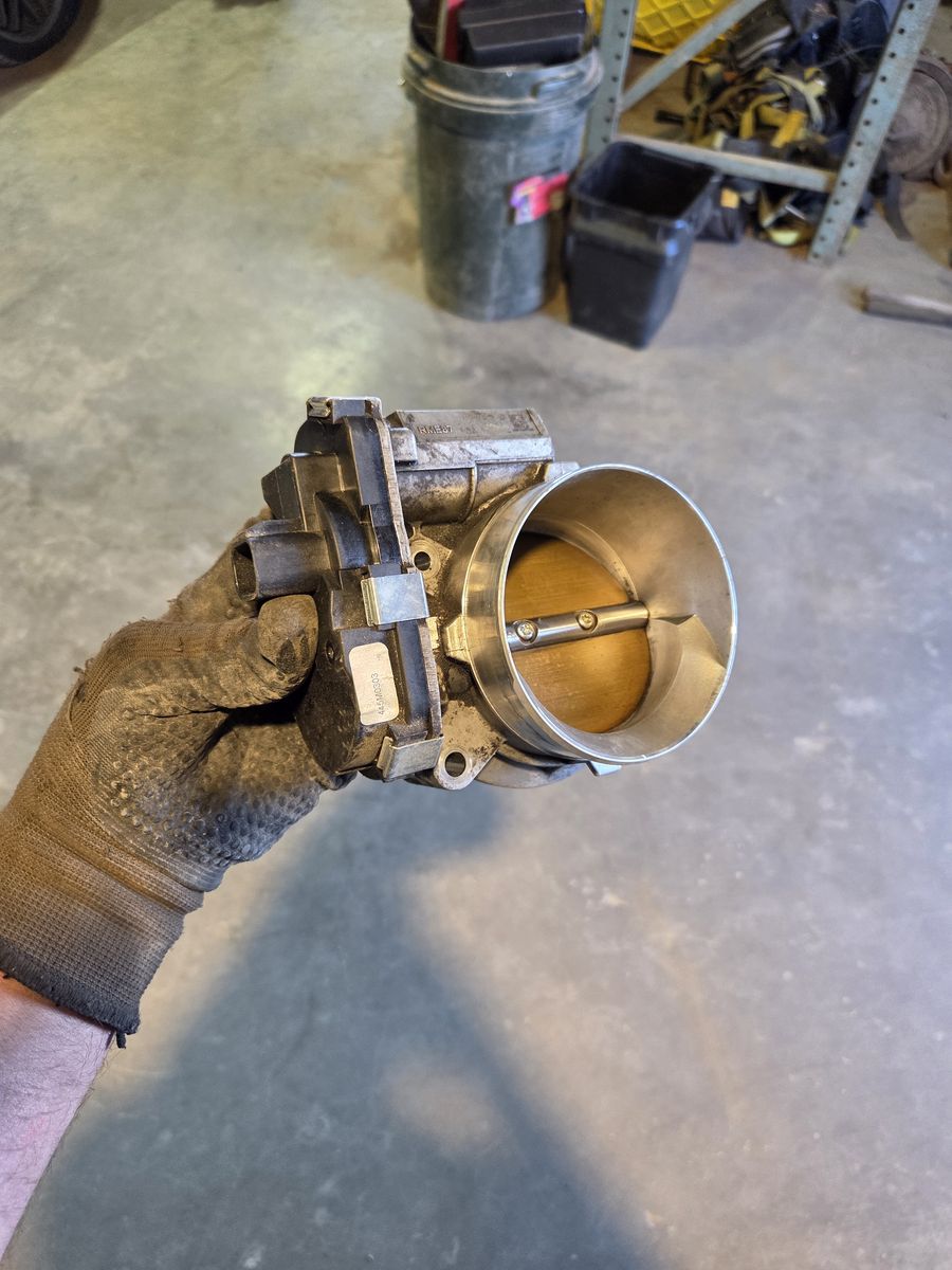 Throttle body idk what it goes too