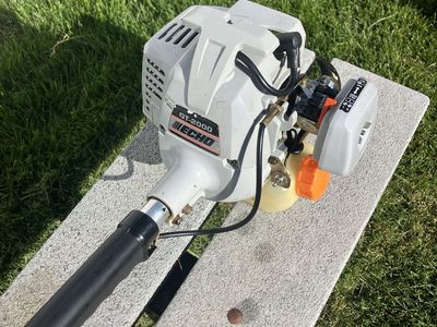 Echo GT-2000 weed eater string trimmer
