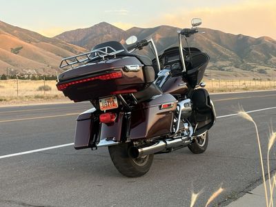 Harley Davidson Road Glide Ultra 2018 - M8 107, Tour Pack, 16" Apes, Custom Pinstriping