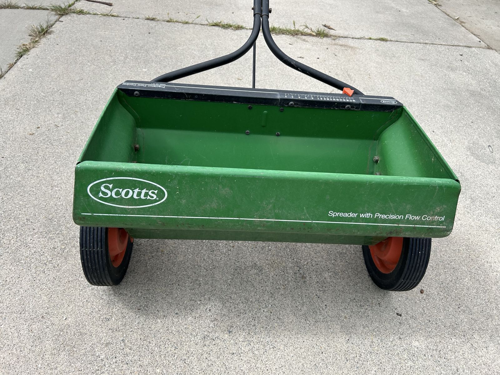 Scotts Classic Drop Spreader