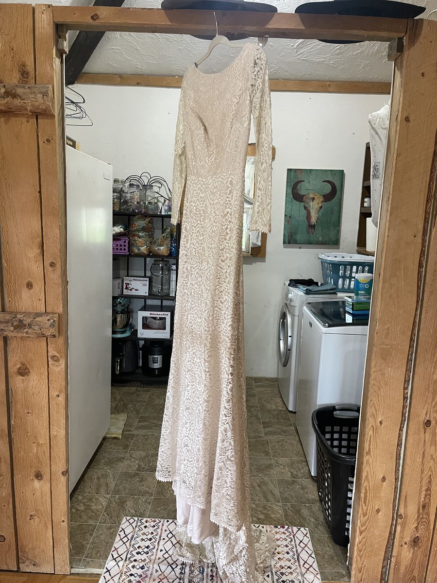 New Lace Wedding Dress