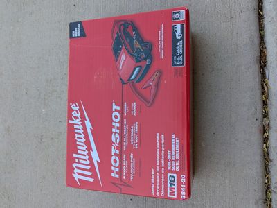 Milwaukee hotshot car jumper