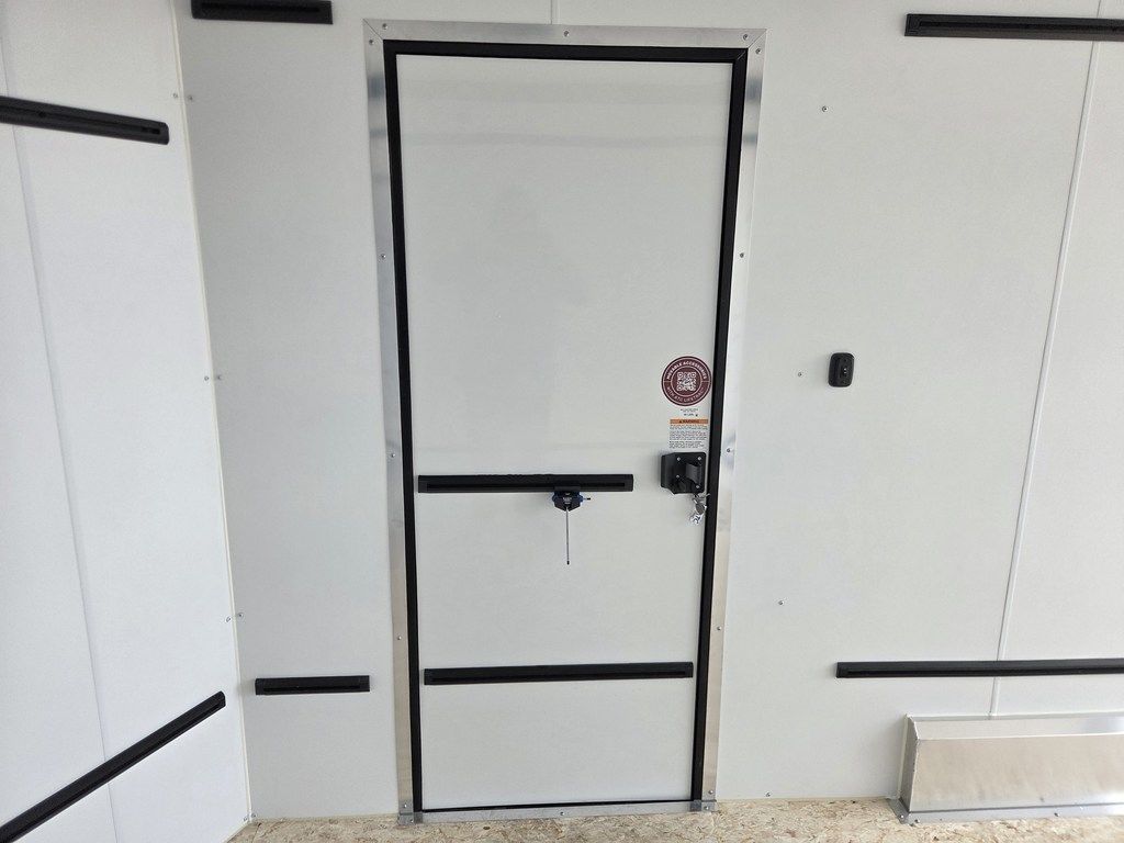 Main image 33