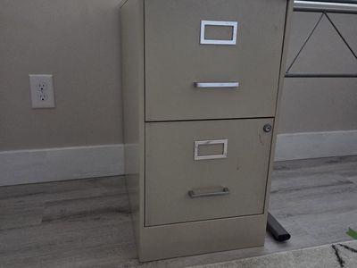 Filing cabinet, 2 drawers