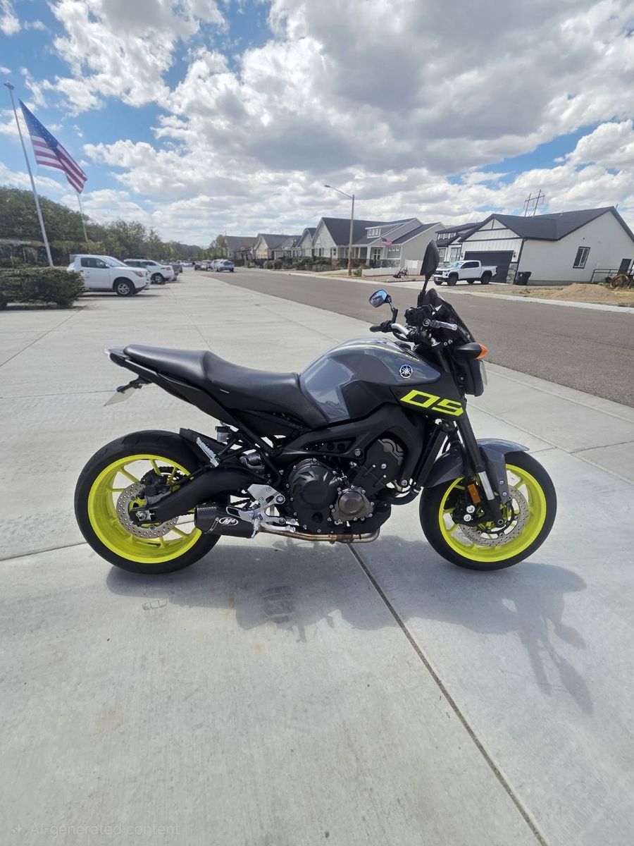 Yamaha FZ-09 Sport Motorcycle - Gray/Yellow - 8,383 Miles