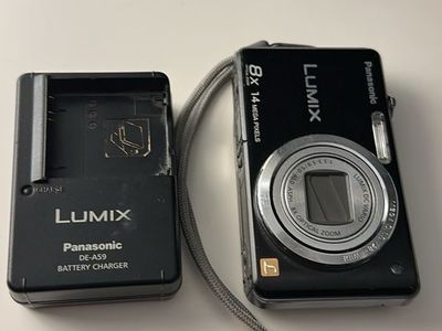 Panasonic Lumix DMC-FH20K 14.1 MP Digital Camera