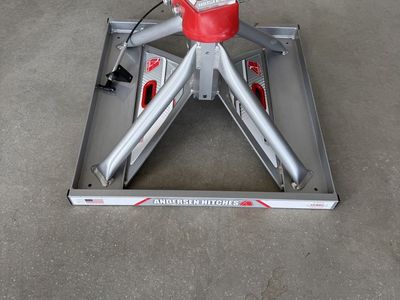 Andersen 5th wheel hitch. (Gen 3 model)