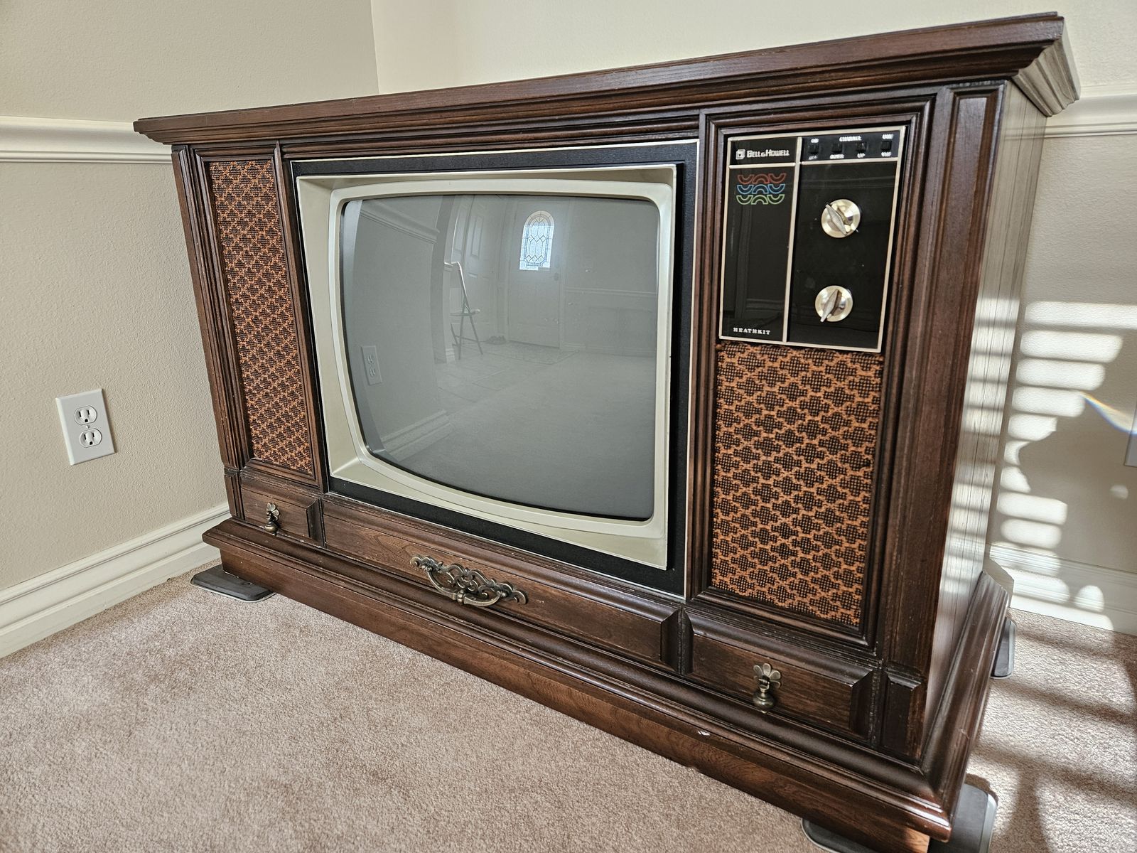 Free Parts for Heathkit 25-inch Solid State Television (model GRD-900-5)