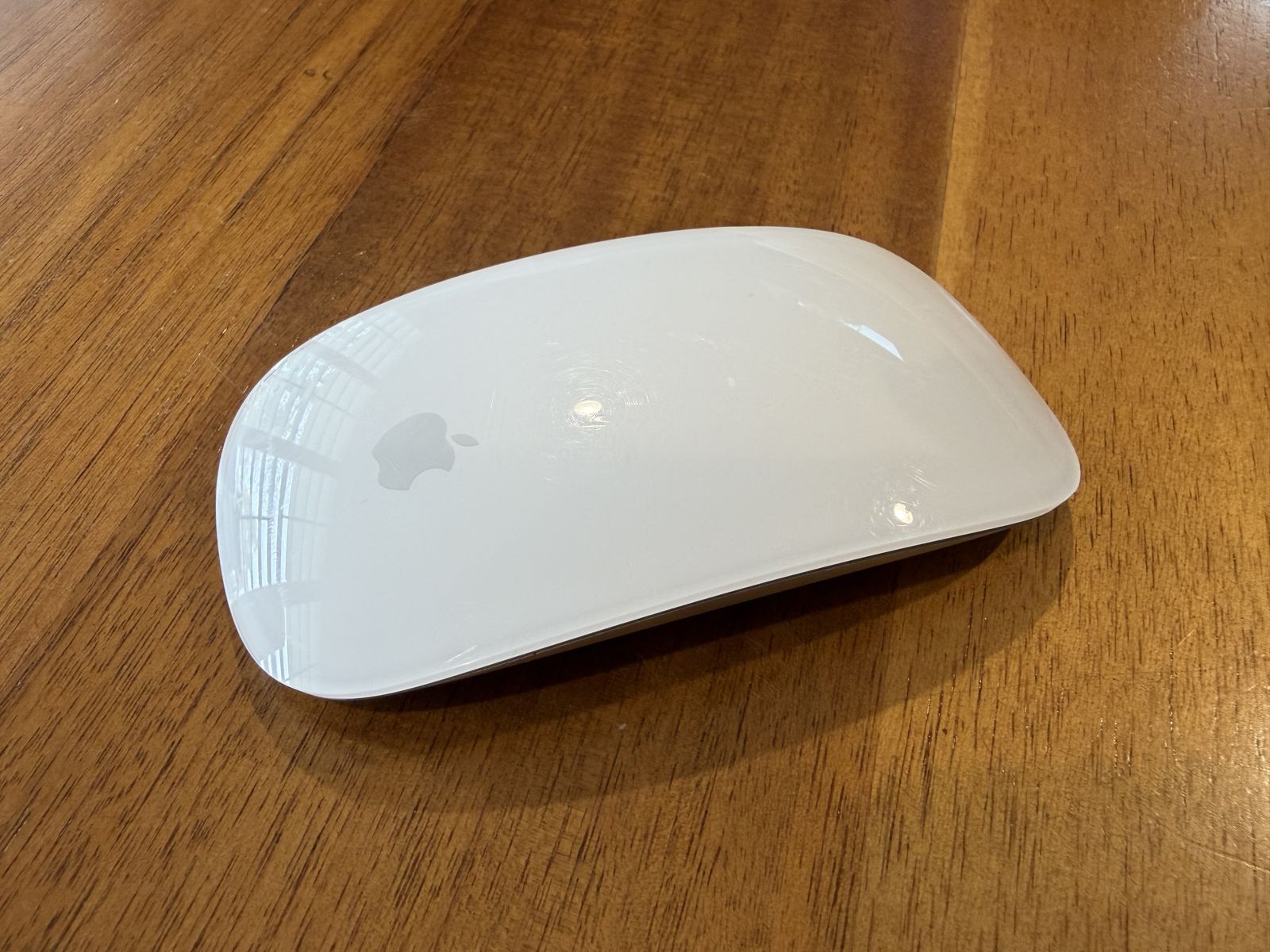 Apple Magic Mouse 2nd Generation (Charge with lightning cable)
