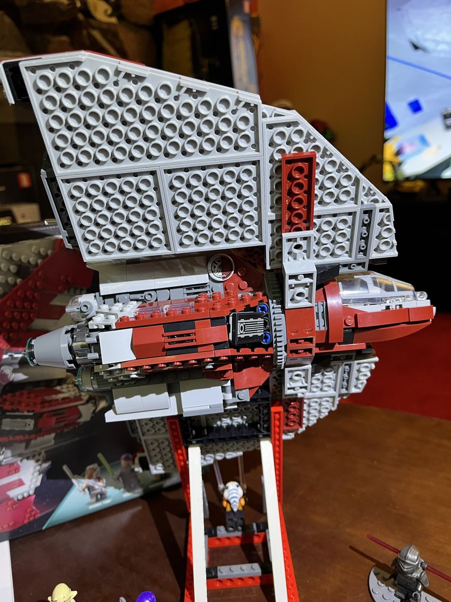 Main image 6