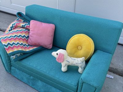 American Girl Doll Couch Sofa with Pillows and Blanket Accessories