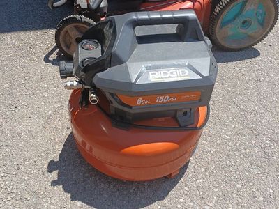 RIDGID 6 Gallon 150 PSI Portable Electric Air Compressor