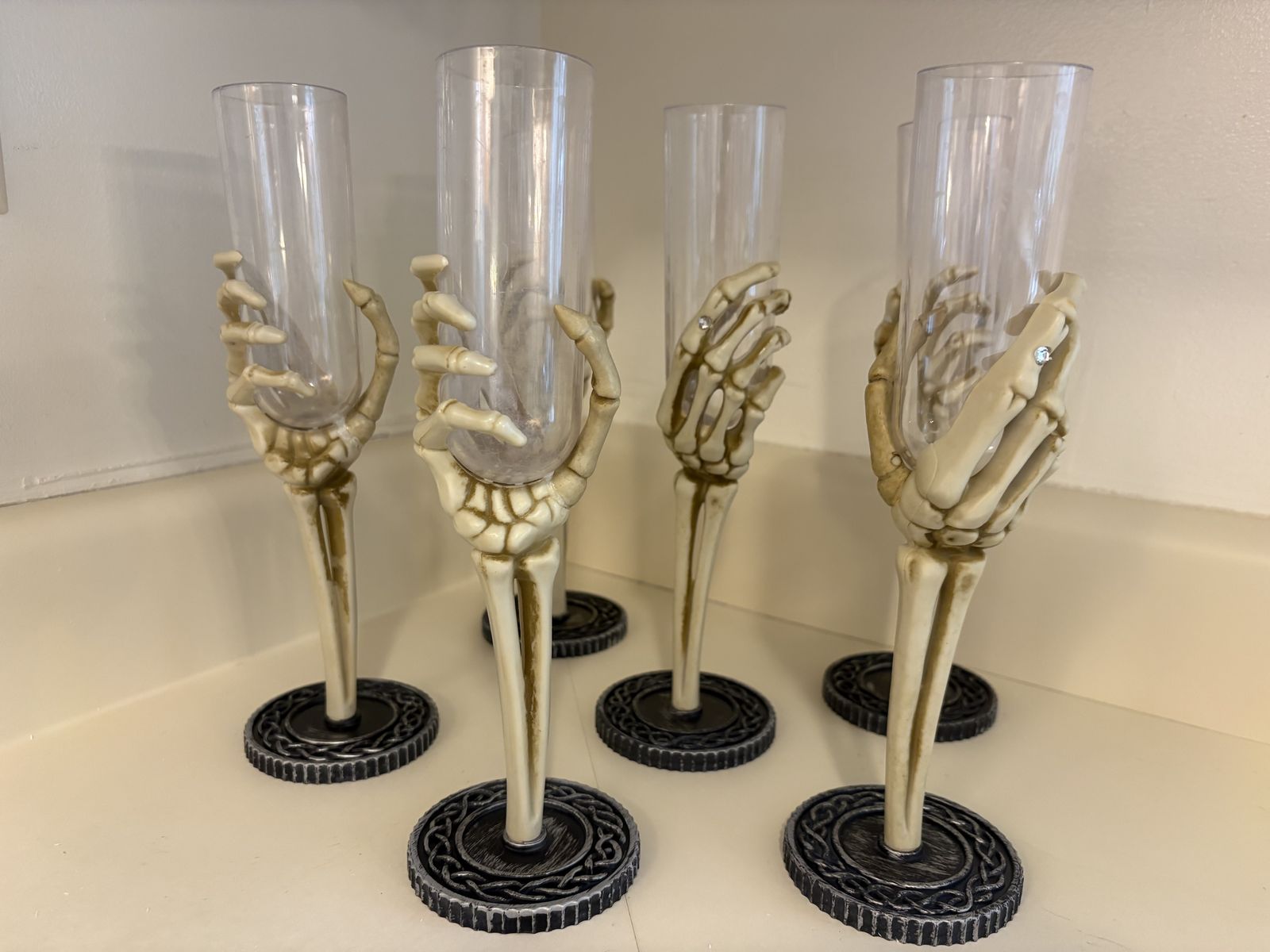 Skeleton Hand Glasses