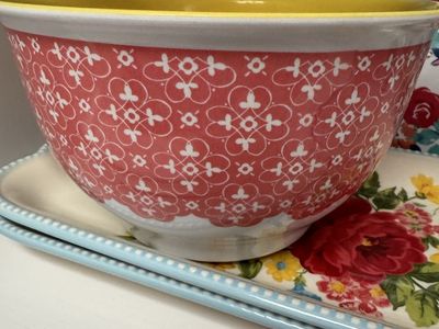 HUGE lot of Pioneer Woman Cookware
