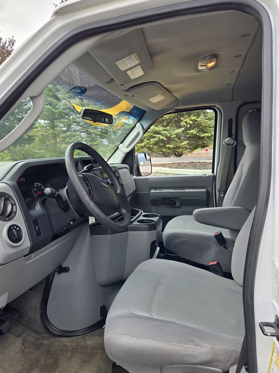 Main image 6