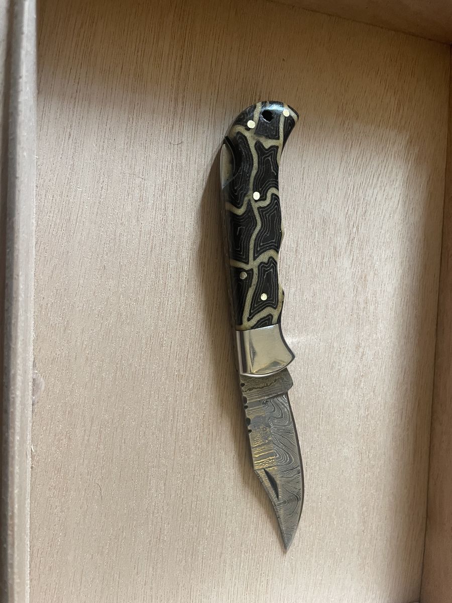 Red Duck  Damascus folding knife