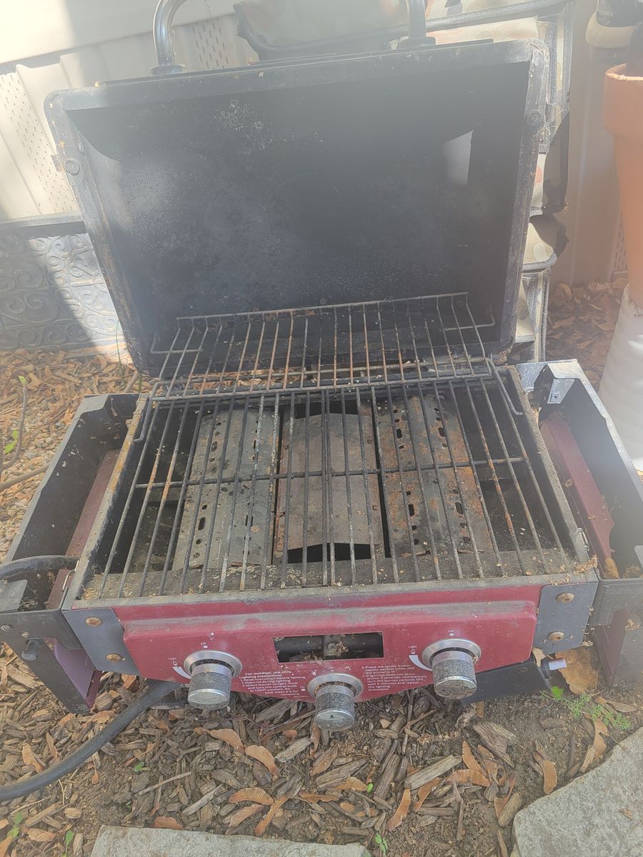 Portable barbeque