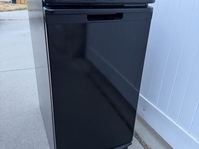 Kenmore Trash Compactor (Broken)