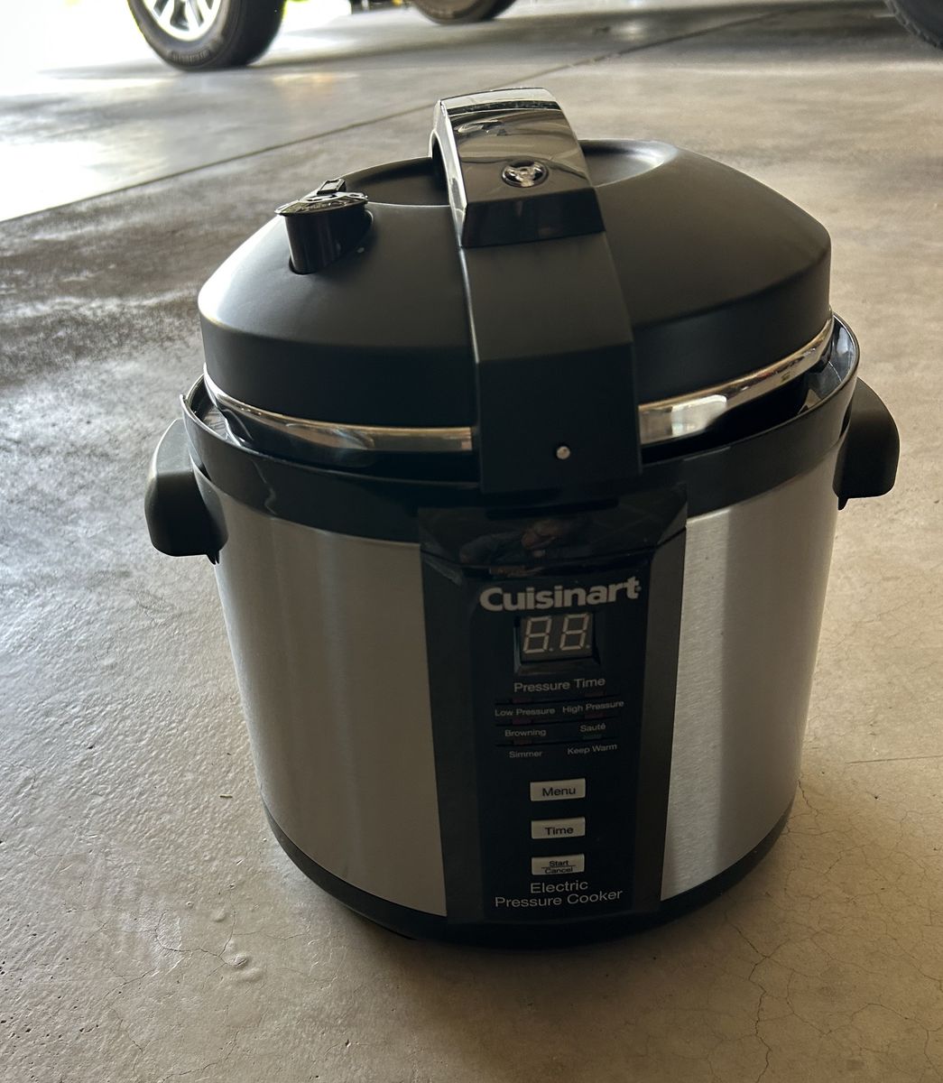 Cuisinart 6 quart pressure cooker model 1200pc - Brand New