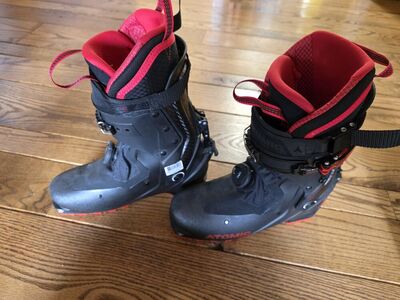 Atomic Backland Carbon ski touring boots 26.5 T5