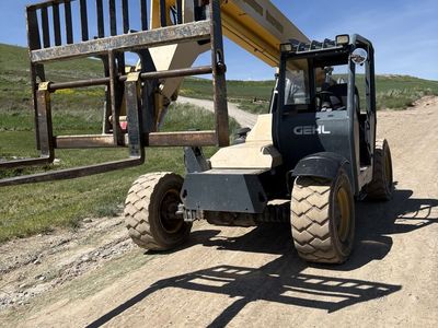 2014 gehl mini telehandler 6-34 3200 hours