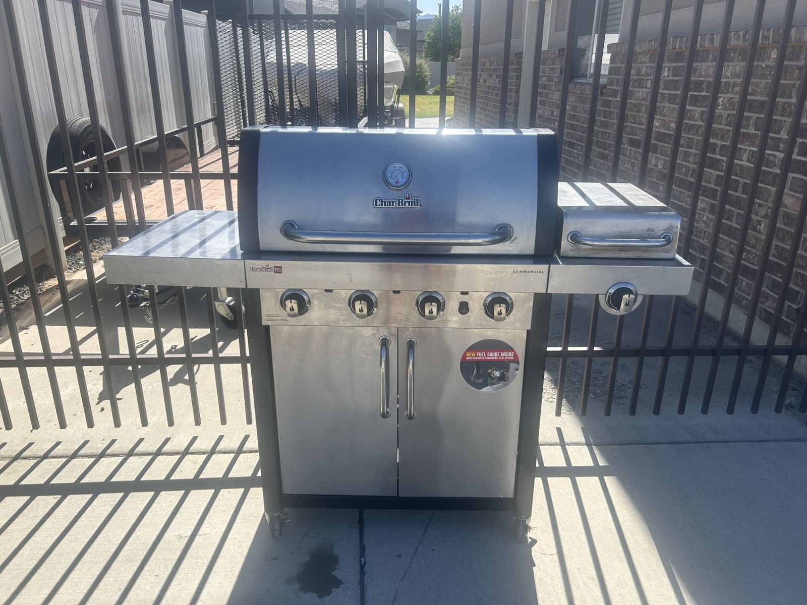 Char Broil Barbeque Grill