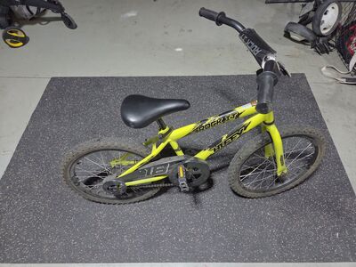 Kids bike(minimal use)